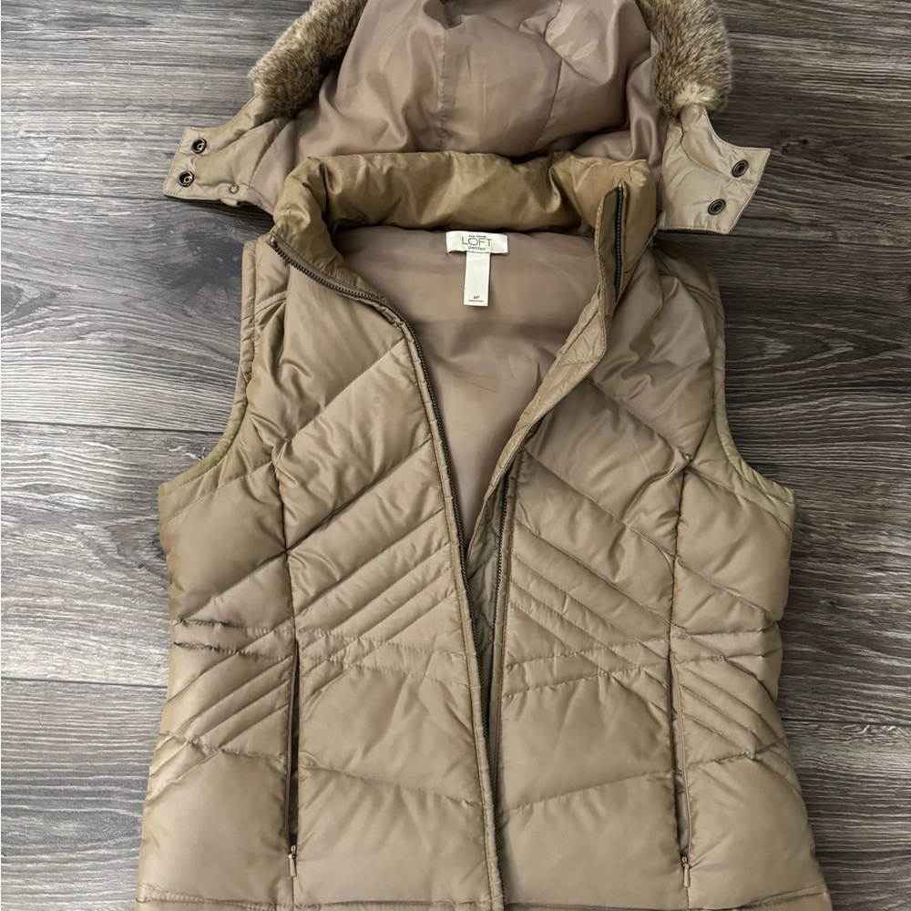 LOFT Tan Quilted Vest with Faux Fur Trim